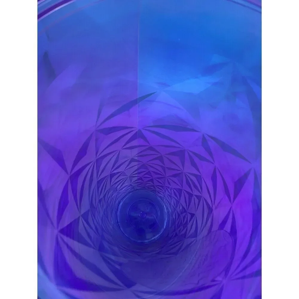 NEW Starbucks Holiday 2023 Iridescent Prism Venti/24oz Cold Cup Tumbler